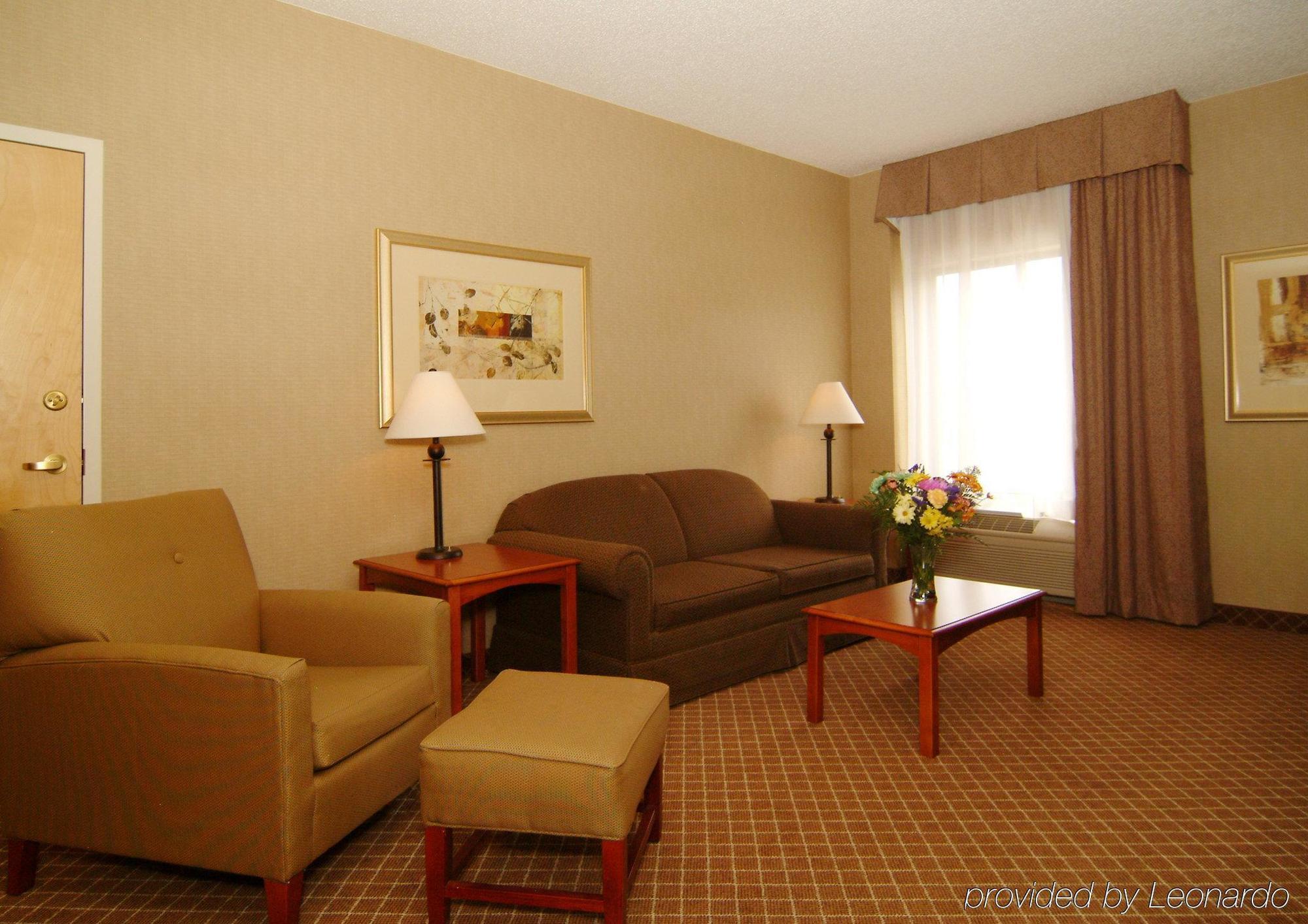 Holiday Inn Express Hotel & Suites Cedar Rapids I-380 At 33Rd Avenue, An Ihg Hotel Habitación foto